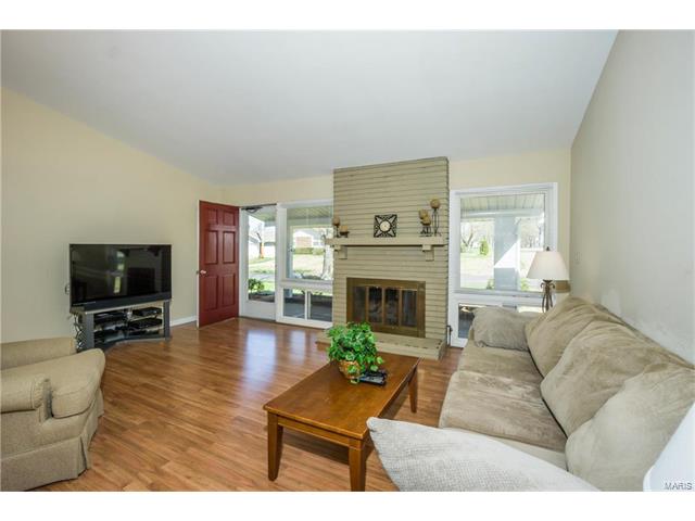 3090 Durwood Drive, Florissant, MO 63033