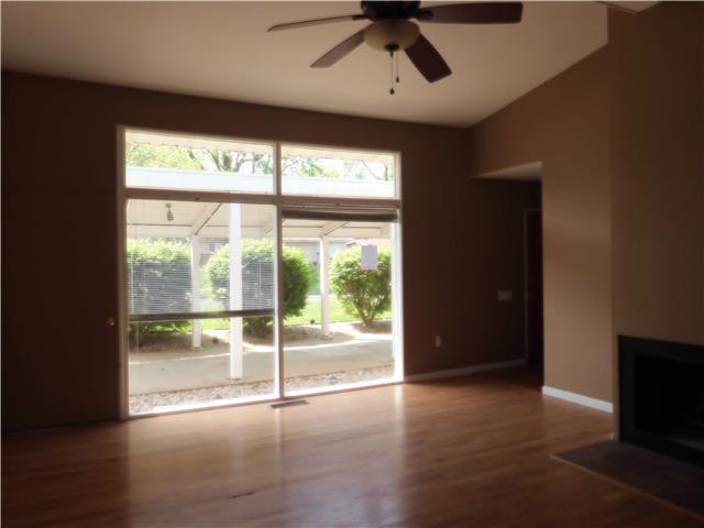 2465 Saint Catherine StFlorissant, MO, 63033Saint Louis County