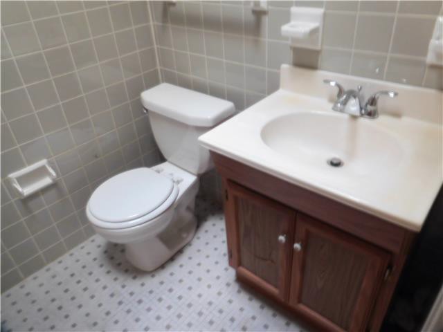 2465 Saint Catherine StFlorissant, MO, 63033Saint Louis County