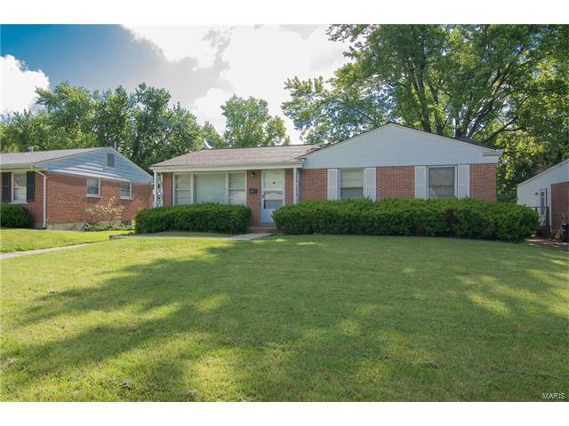 210 Saint Edward Lane, Florissant, MO 63033