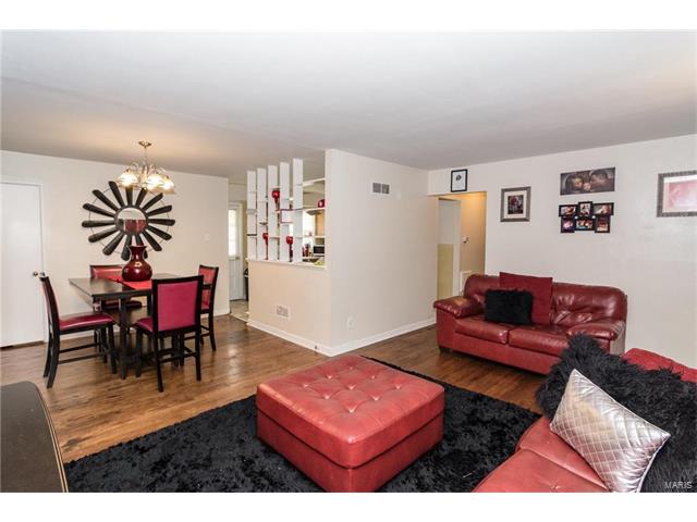 210 Saint Edward Lane, Florissant, MO 63033