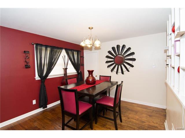 210 Saint Edward Lane, Florissant, MO 63033