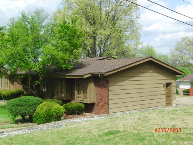 2030 Valencia, Florissant, MO 63033
