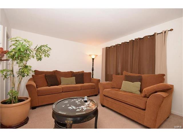 1940 Parker Road, Florissant, MO 63033