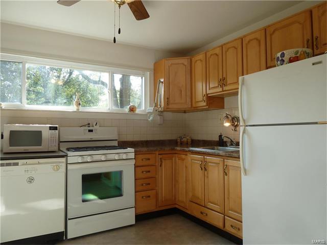 1080 Penhurst Drive, Florissant, MO 63033