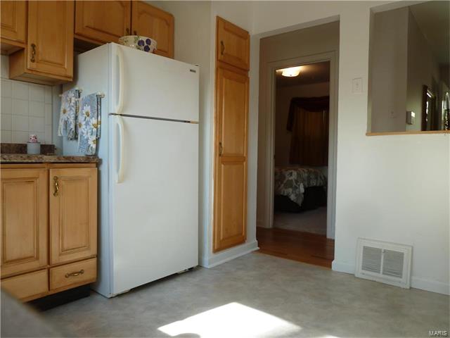 1080 Penhurst Drive, Florissant, MO 63033