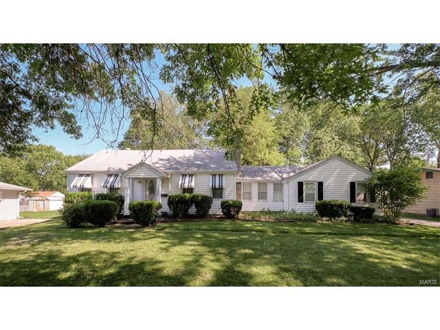 1585 Saint Catherine Street, Florissant, MO 63033