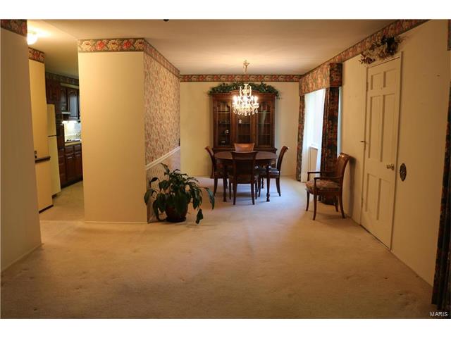5 Citation Court, Florissant, MO 63033