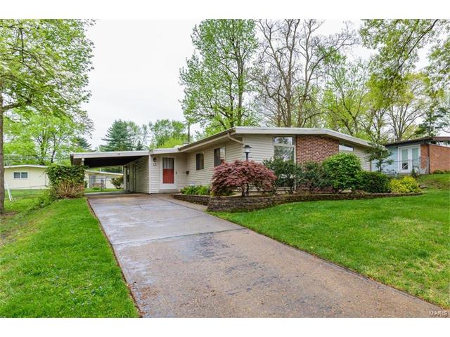 13 Holly Lane, Florissant, MO 63033