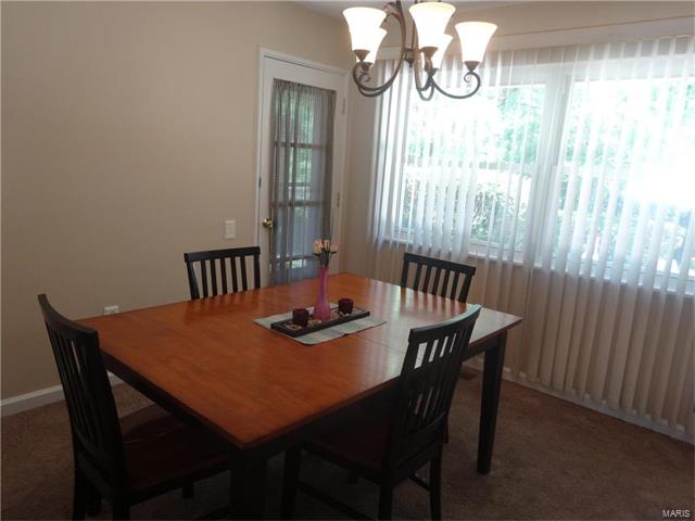 2405 Johnstown Drive, Florissant, MO 63033