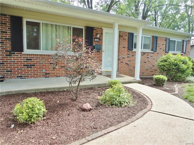 1460 Saint Francois ST, Florissant, MO 63033