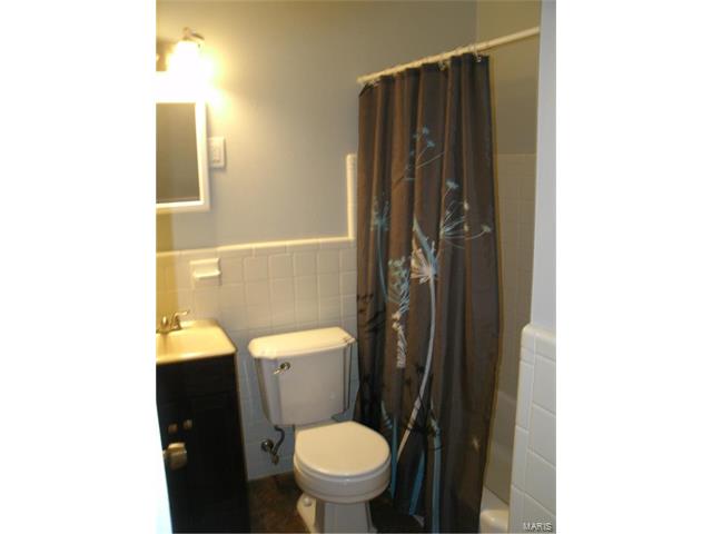 1135 Penhurst, Florissant, MO 63033