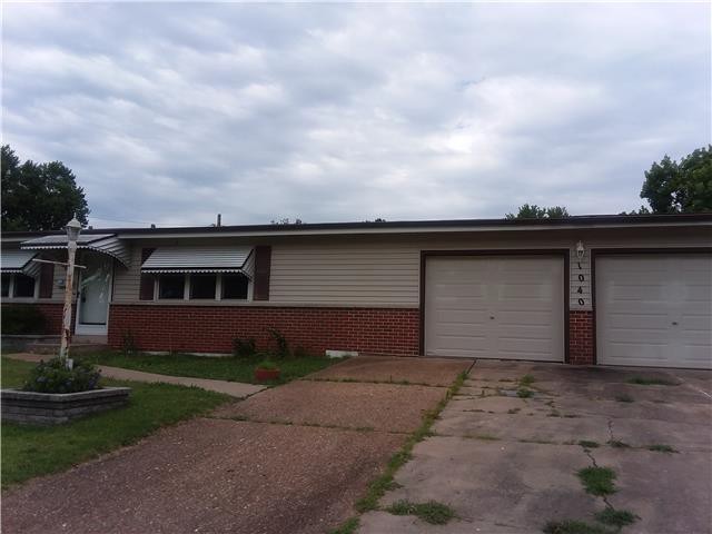 1040 Belmont TerFlorissant, MO, 63033Saint Louis County