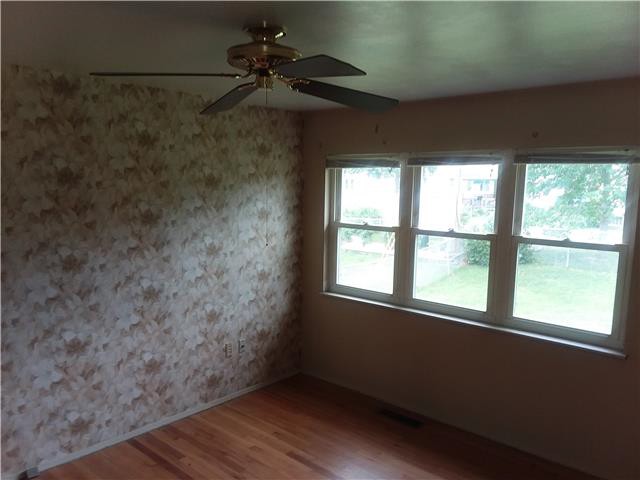 1040 Belmont TerFlorissant, MO, 63033Saint Louis County