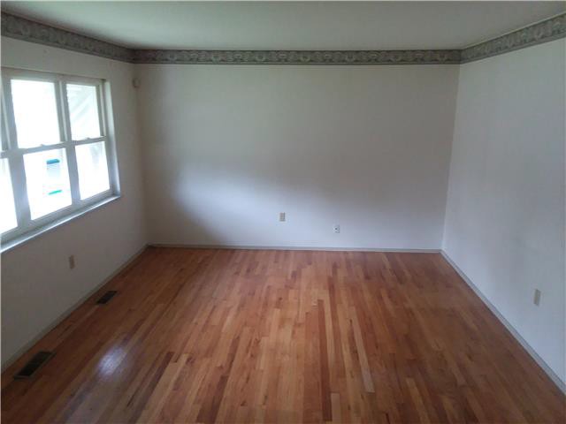 1040 Belmont TerFlorissant, MO, 63033Saint Louis County