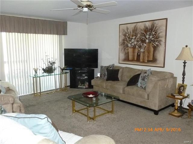 4109 Riverfront Court, Florissant, MO 63034