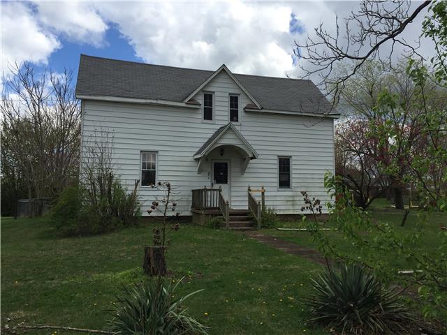 8 S Bernhardt AveGerald, MO, 63037Franklin County