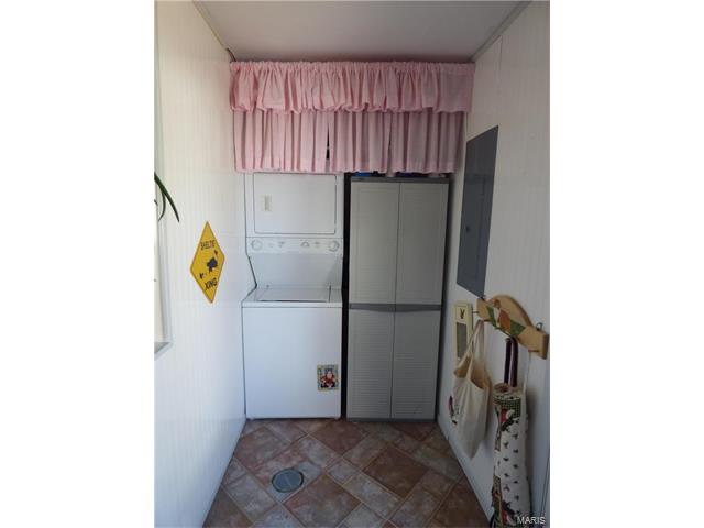 514 Impala Lane, Hazelwood, MO 63042