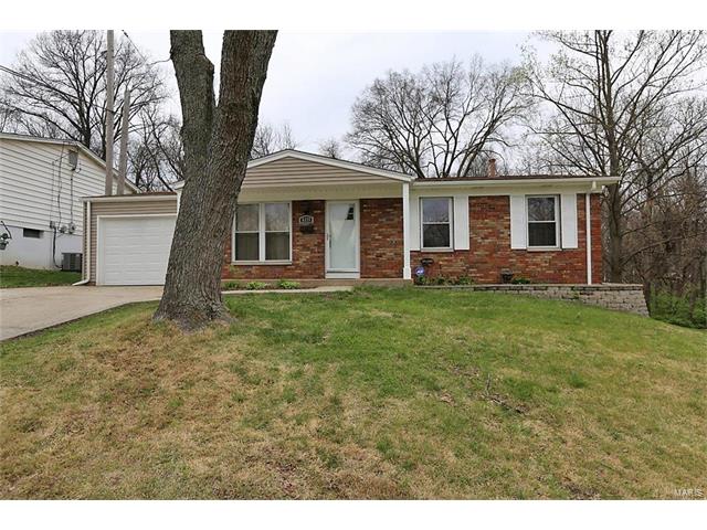 5221 Ville Rosa, Hazelwood, MO 63042
