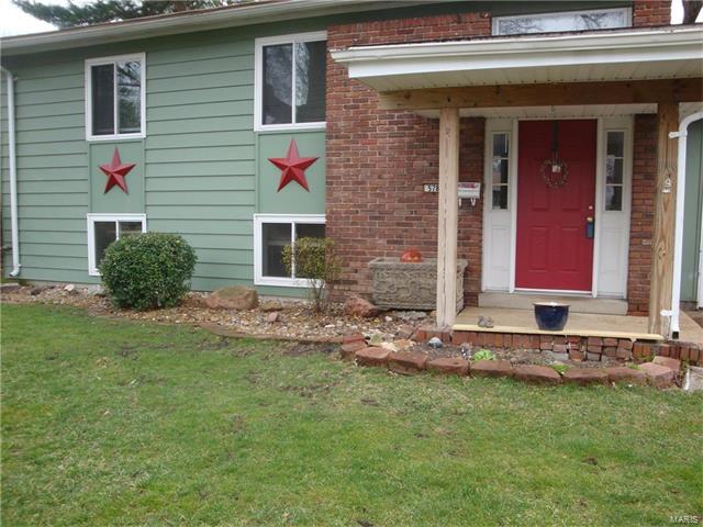 578 Coach Light, Hazelwood, MO 63042