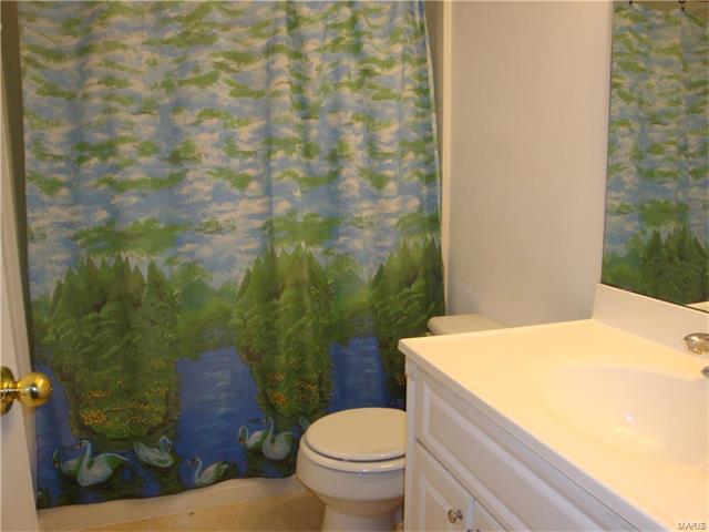 578 Coach Light, Hazelwood, MO 63042