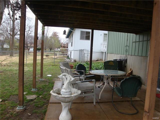 578 Coach Light, Hazelwood, MO 63042