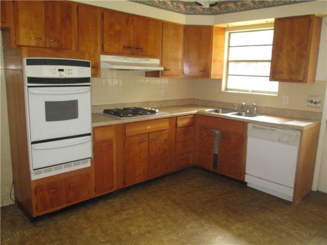 806 Mary Jo LnHazelwood, MO, 63042Saint Louis County