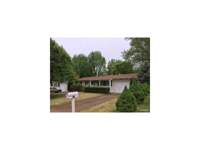 948 Altavia Drive, Hazelwood, MO 63042