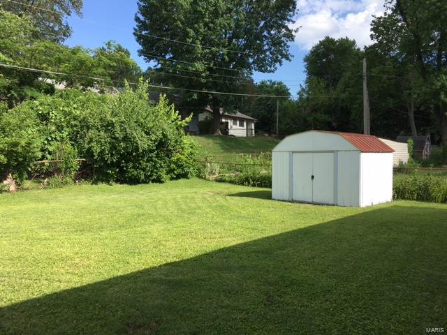 7026 Laupher Lane, Hazelwood, MO 63042