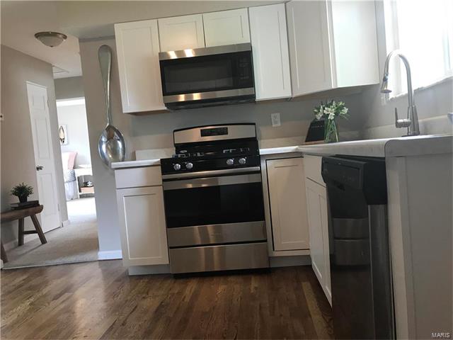 848 Teson, Hazelwood, MO 63042