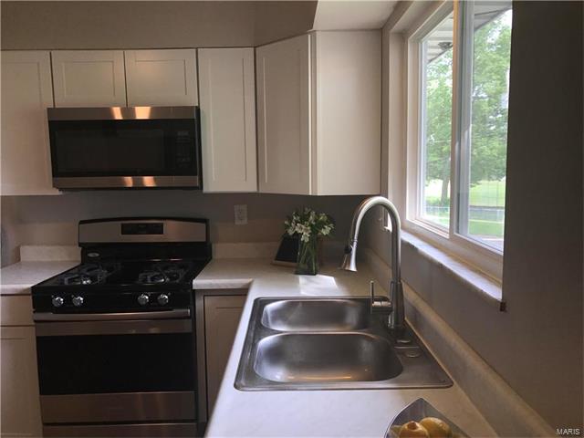 848 Teson, Hazelwood, MO 63042