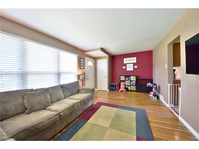 603 Lynn Haven Lane, Hazelwood, MO 63042