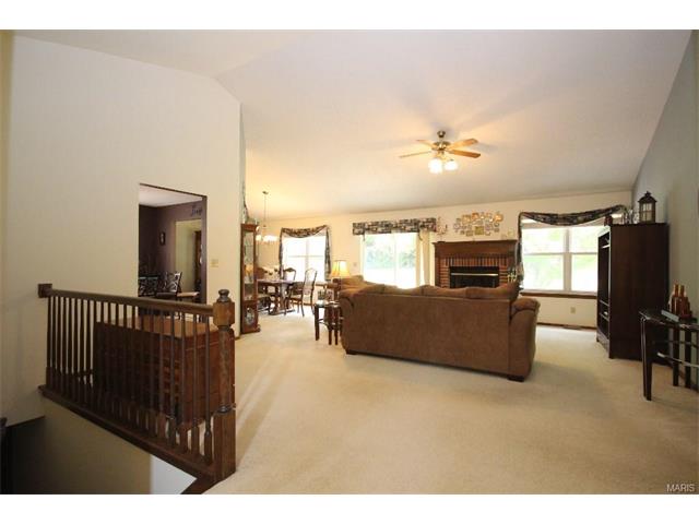 6874 Amanda Lynn Drive, Hazelwood, United States 63042