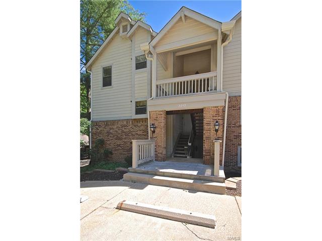2212-A Canyonlands Drive, Maryland Heights, MO 63043
