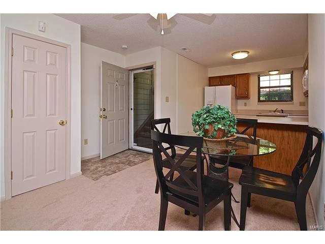 2212-A Canyonlands Drive, Maryland Heights, MO 63043