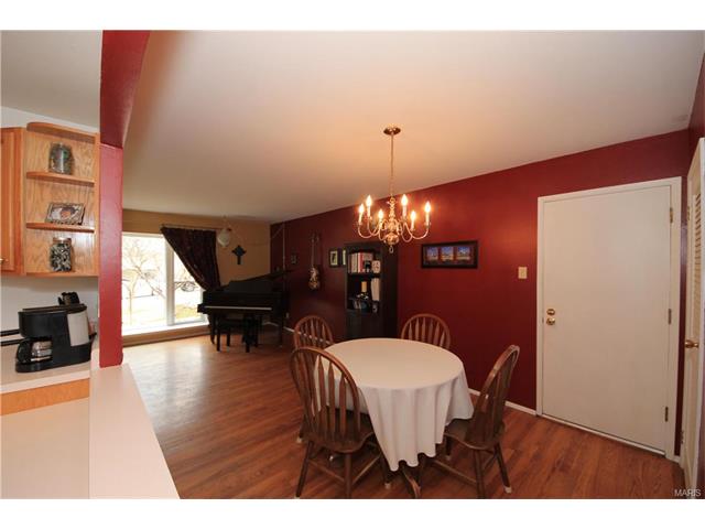 12454 Bernie, Maryland Heights, MO 63043