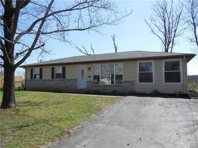 5208 Brinridge Drive, High Ridge, MO 63049