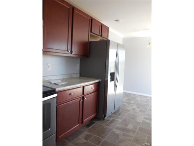 5208 Brinridge Drive, High Ridge, MO 63049