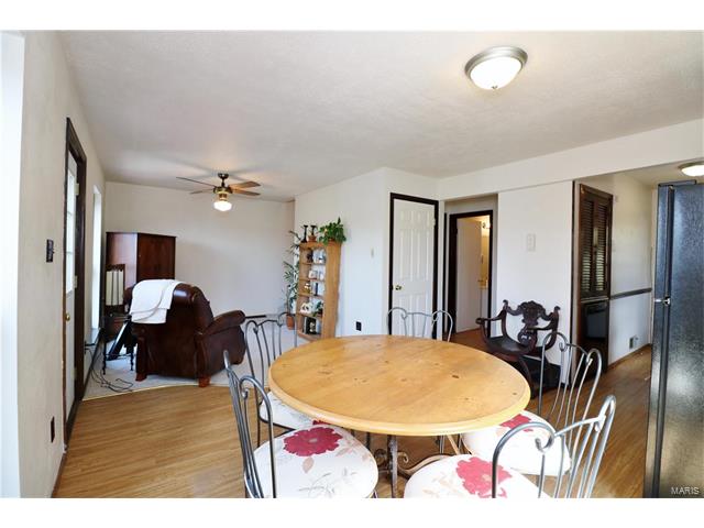 5013 Schumacher Road, High Ridge, MO 63049