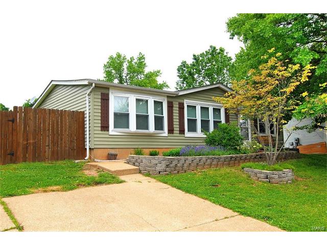 4641 Brennan Woods, High Ridge, MO 63049