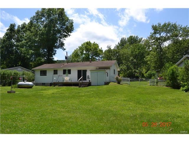2932 Paula Lane, High Ridge, MO 63049