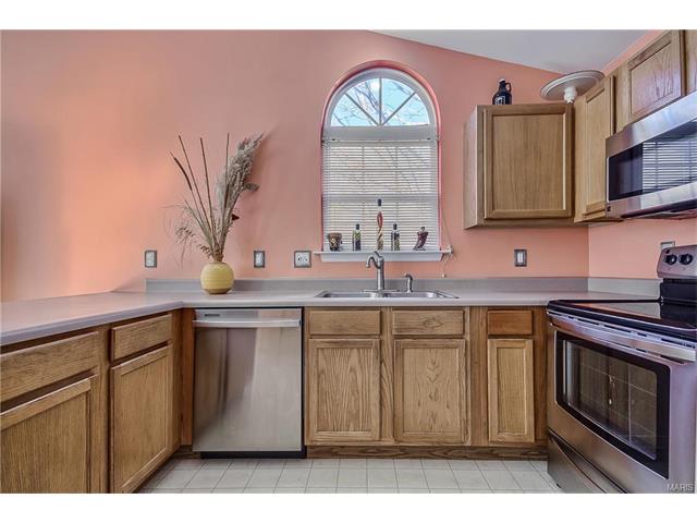 5784 Dogwood Drive, High Ridge, MO 63049