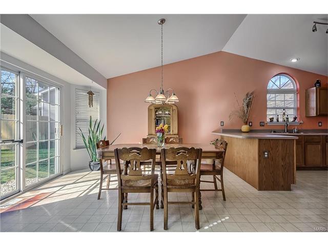 5784 Dogwood Drive, High Ridge, MO 63049