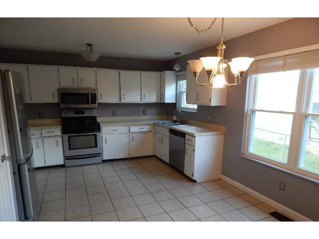 835 Country Glen DrImperial, MO, 63052Jefferson County