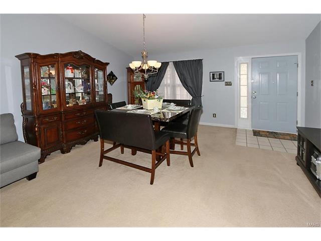 5442 Oakcrest Drive, Imperial, United States 63052