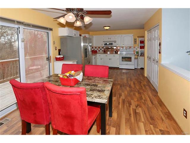 5442 Oakcrest Drive, Imperial, United States 63052