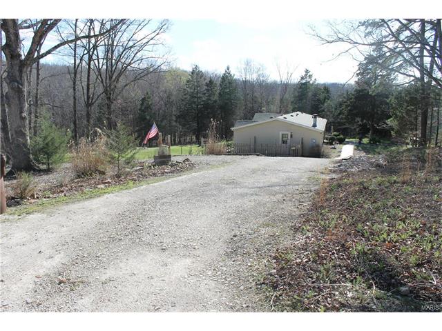 531 Viken, Lonedell, MO 63060