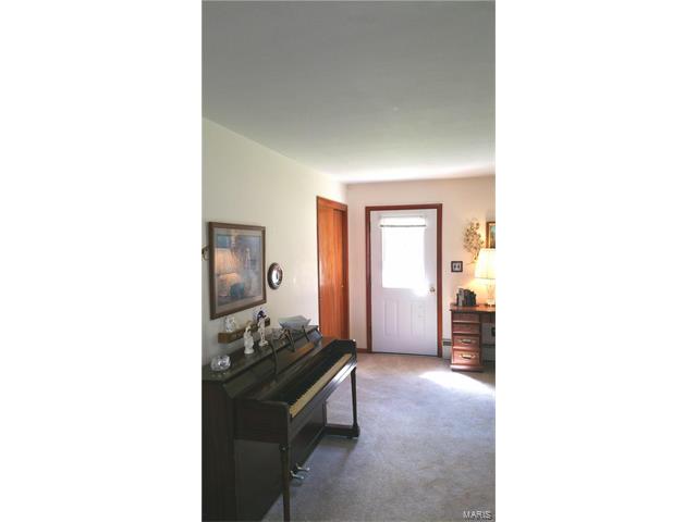 327 North 2nd Street, Pacific, MO 63069