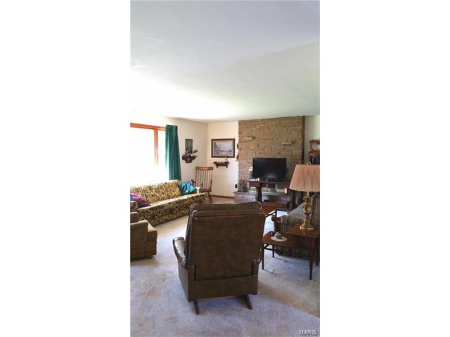 327 North 2nd Street, Pacific, MO 63069