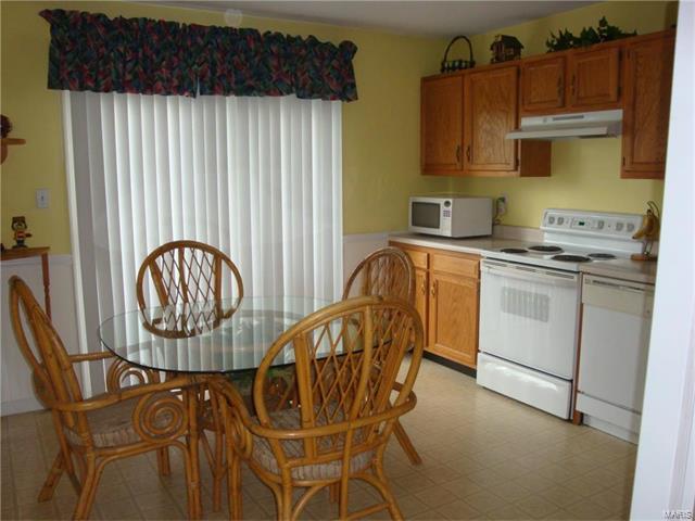 440 Pacific Estates Drive, Pacific, MO 63069